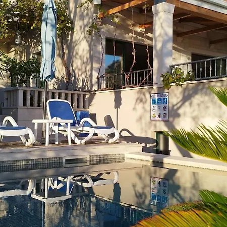 Holiday home Rita Mit Blick Auf Wasser